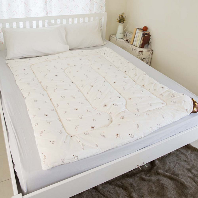 Butter Lion 奶油獅 美國抗菌純棉表布澳洲100%純新天然羊毛被 台灣製造, 米色