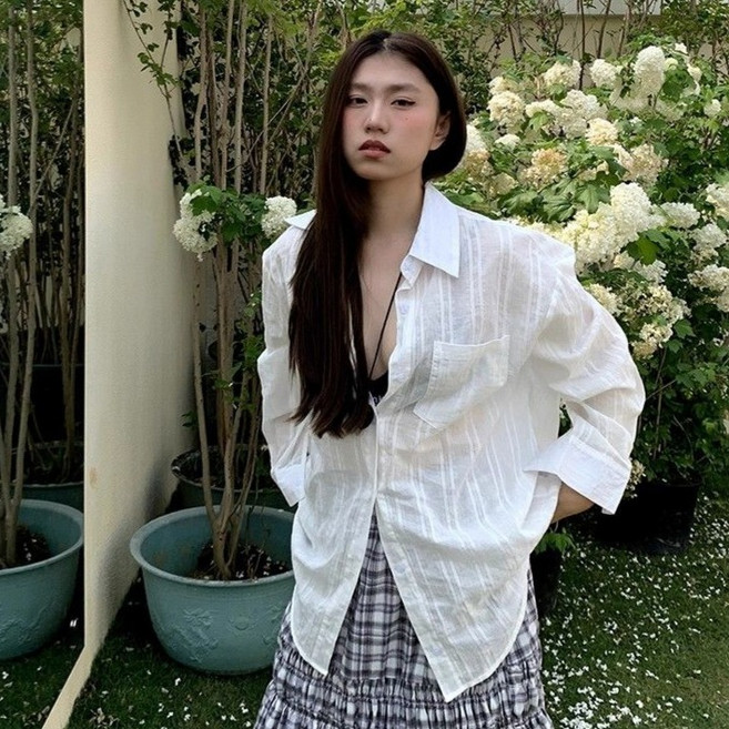 LUNA GIRL 女款黑色泰昂條紋襯衫上衣 L26SPBL121923