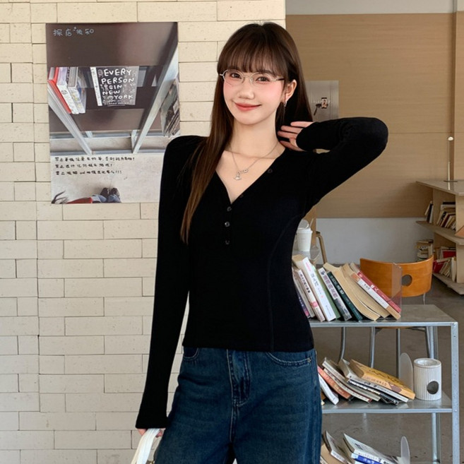 LUNA GIRL 女款多莉隆斯V領鈕扣T恤 L26SPT122618