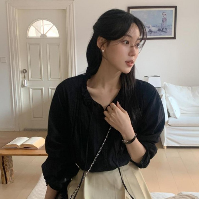 니썸 피오니 프릴 타이 블라우스