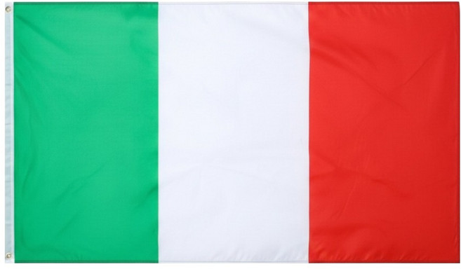 마켓피아 이탈리아 국기 응원 장식 소품 90 x 150 cm, 혼합색상, 1개