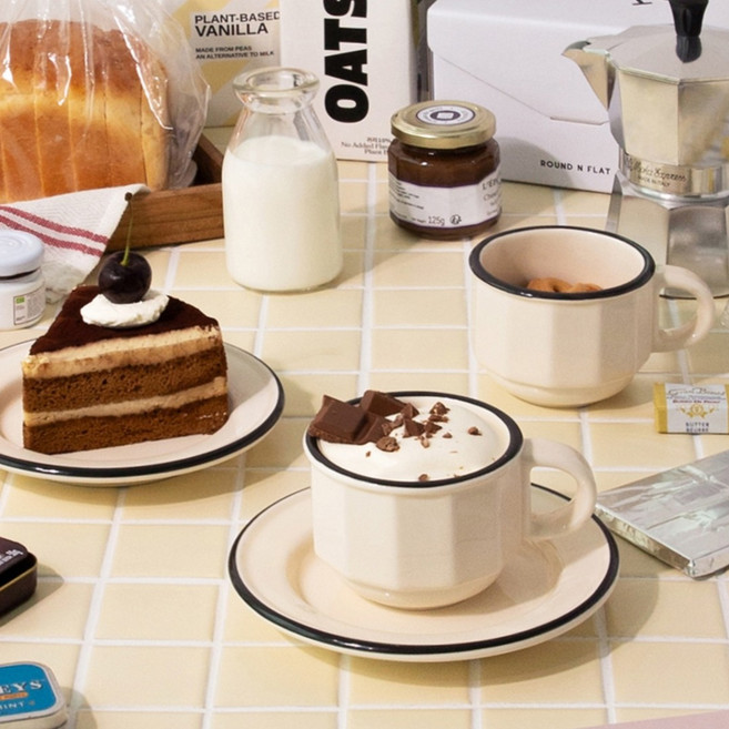 라운드앤플랫 라이크 레트로 커피잔 세트, 크림블랙, 1세트