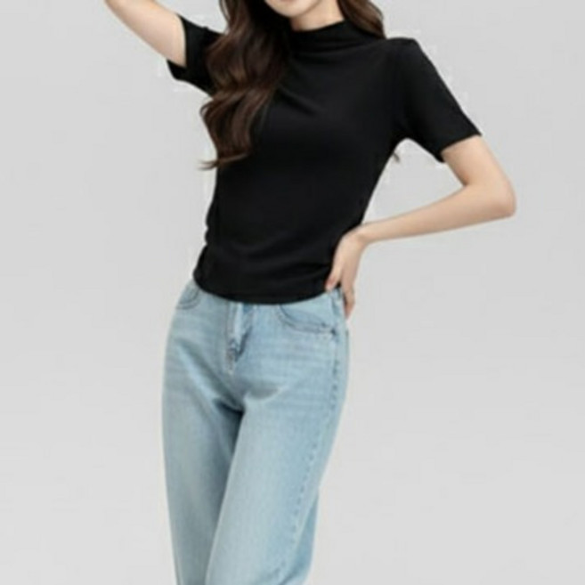 Sonio 女款半高領柔軟短袖T恤