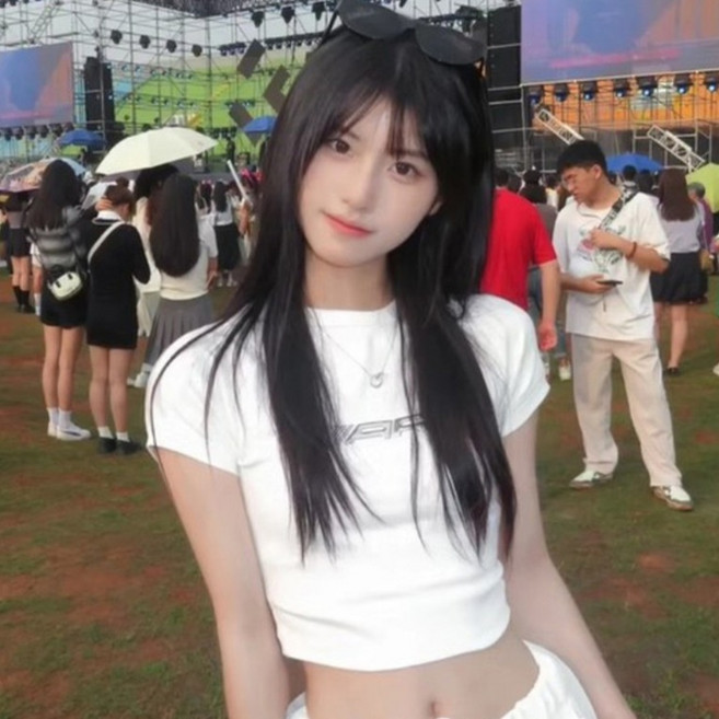 피어니스트 여성용 3D레터링 크롭 반팔 티셔츠