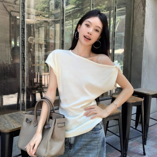 PEONIST 女款鬆餅格斜裁露肩短袖T恤
