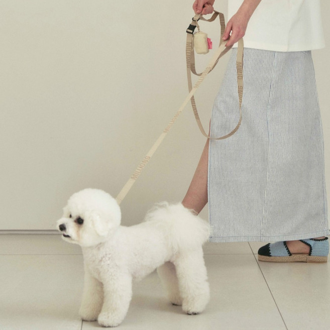 milliong 狗狗Logo牽繩 免持可調節長度牽繩, BEIGE, 1個