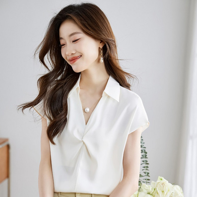 루나걸 여성용 라나라미 꼬임 진주 체인 블라우스 L26SMBL022022