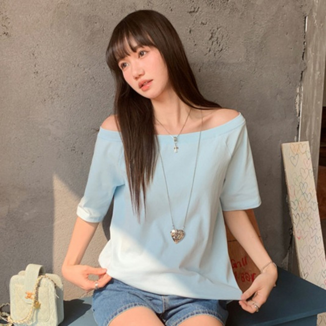 어썸풀 여성용 디에로스 솔리드 오프숄더 반팔 티 A26SMT030303