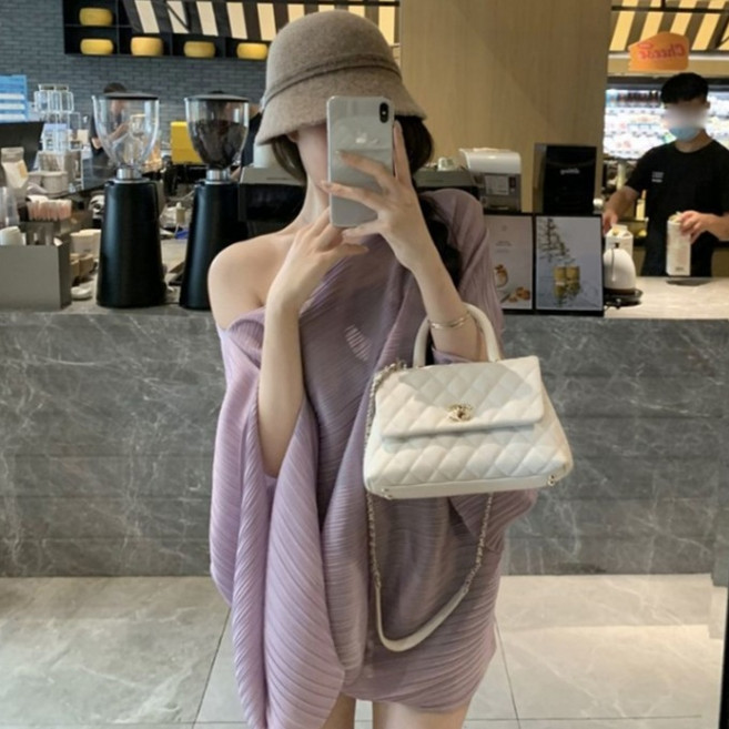 PEONIST 女款皺褶斗篷單邊露肩寬鬆T恤