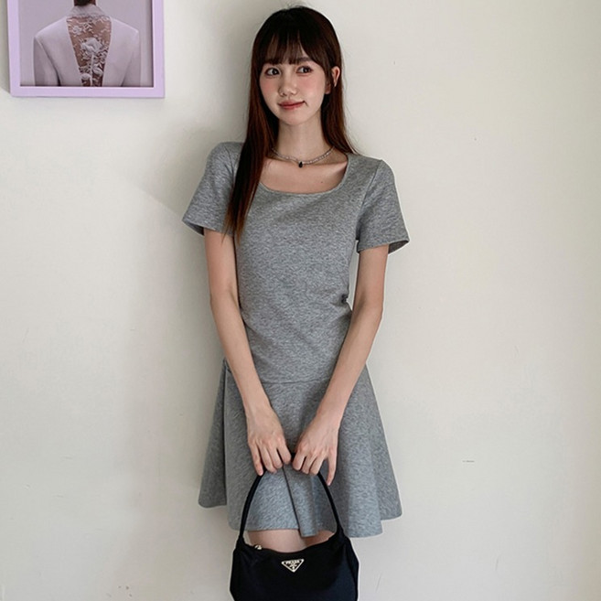 루나걸 여성용 슈디리이 스퀘어넥 슬림 미니 원피스 L26SMOPS030904