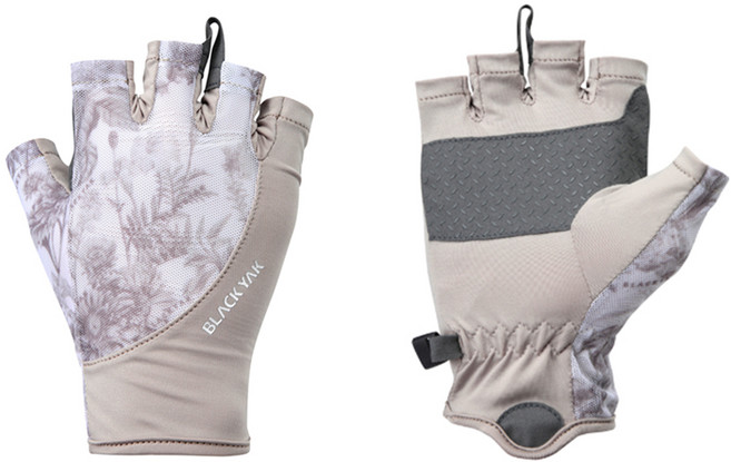 블랙야크 여성용 W메쉬하프 글러브C 양손착용 세트 2BYGVMV501