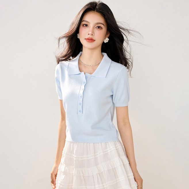 어썸풀 여성용 라치니네 슬림 버튼 카라 반팔 니트 A26SMKN031907