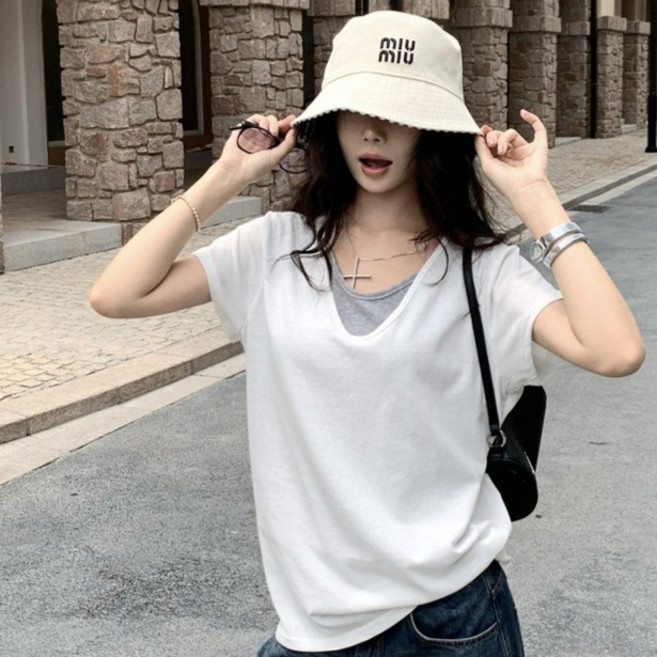 I CAN SIMPLE 女款 Lumi Day 層次V領寬鬆版型短袖T恤