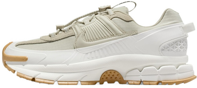 NIKE 耐吉 Zoom Vomero Rom 運動鞋 HQ2181-100