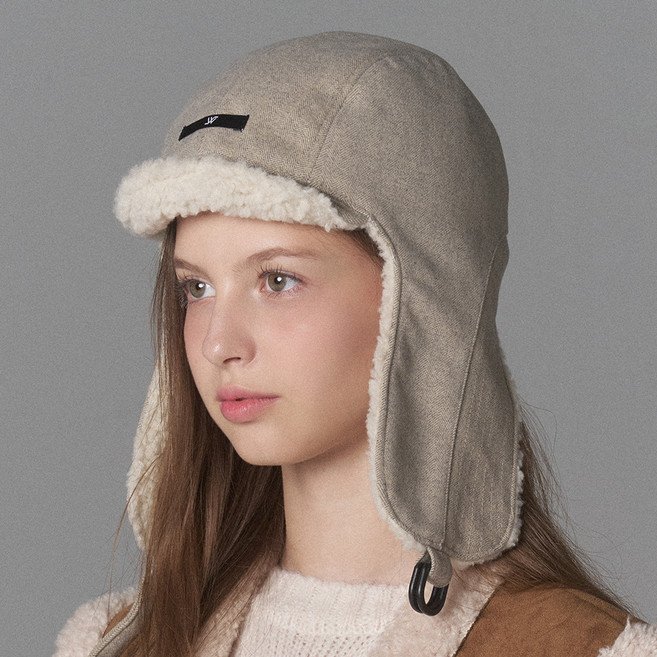 화이트샌즈 헤링본 라벨 트루퍼햇 톰베이