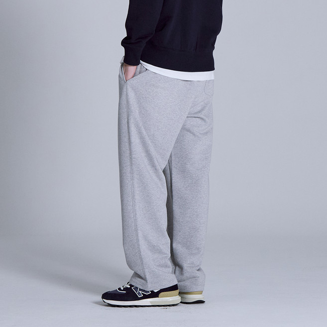 베이직하우스 CP쥬리 릴렉스핏 스웻팬츠 LAPT0103