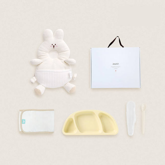 jellymom 新生兒禮盒 護頭防摔背帶枕+矽膠托盤+輔食湯匙+包巾組, 兔奶油色(保護套)、黃色(盤)、奶油米色(湯匙), 1組