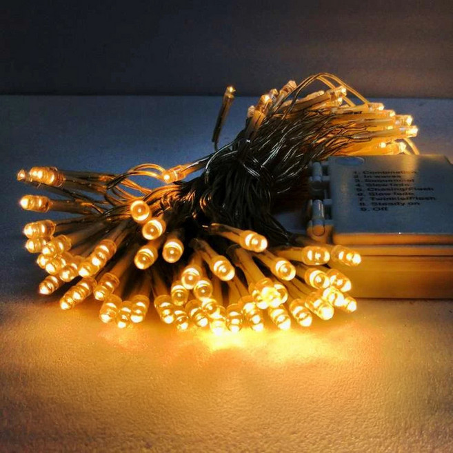 摩達客 聖誕燈LED燈串電池燈 - 10公尺 100LED 透明線燈, 暖白光, 1組