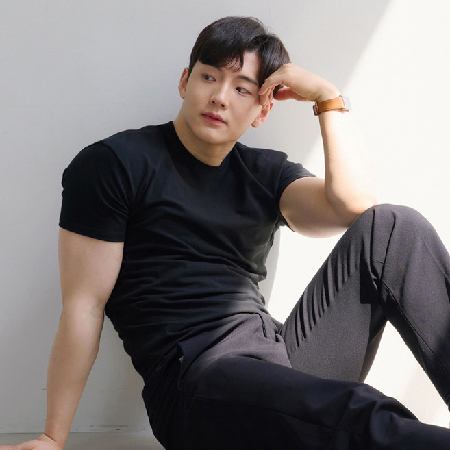 핵쿨남 남성용 머슬핏 반팔 라운드 티셔츠