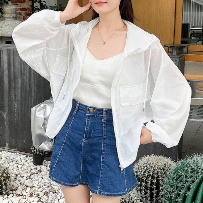 아이엠몽 여성용 데이토 경량 후드 벌룬 바람막이 자켓