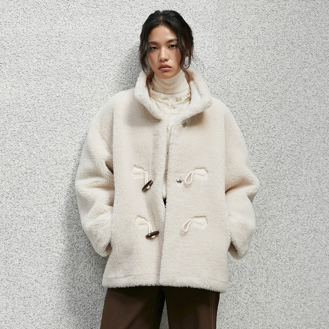 랩 여성용 토글장식 페이크 시어링 무스탕 AR4MZA61