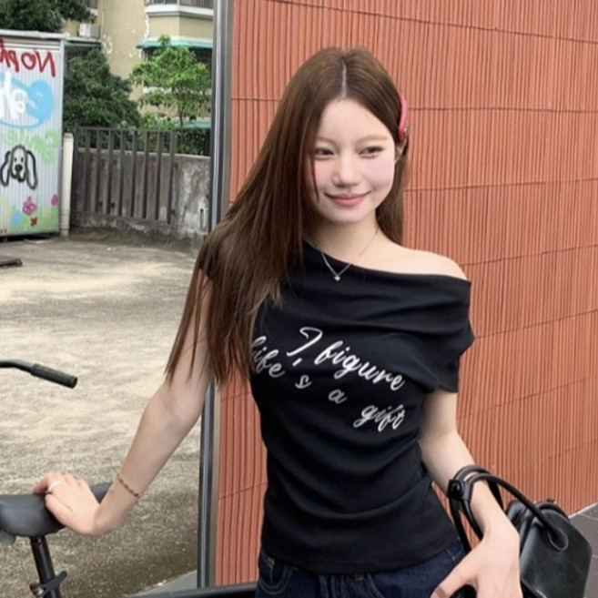 PEONIST 女款字母印花斜肩露肩短袖T恤