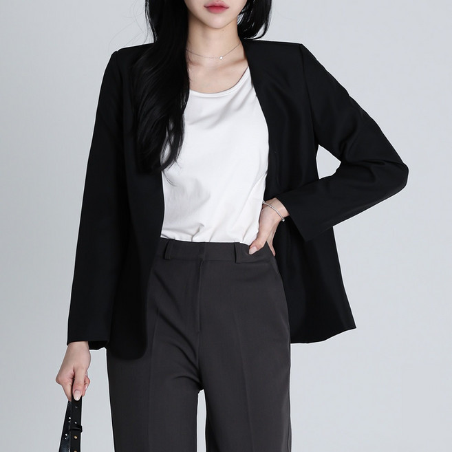 Moirbella 女款無領外套 O26SS2-A2651