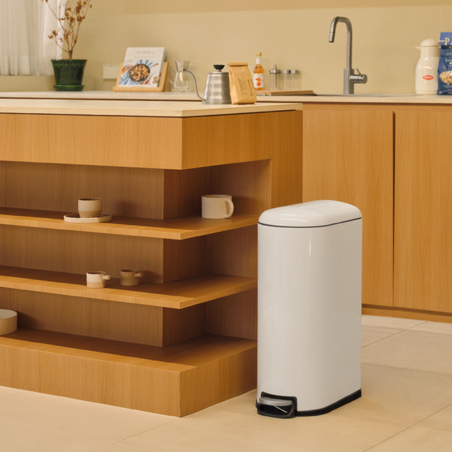 하우스레시피 밀리 페달 휴지통 30L, 화이트
