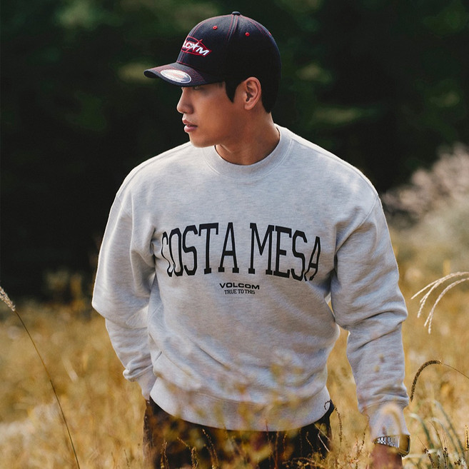 볼컴 남녀공용 코스타메사 어드레스 오버핏 맨투맨 VA243RM001