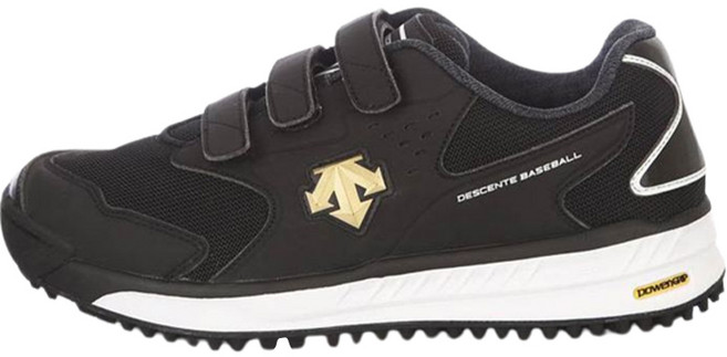 데상트 코치로 인조잔디화