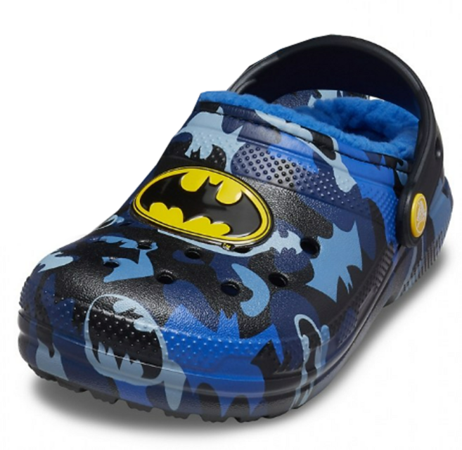 CROCSKIDS 經典內襯蝙蝠俠克駱格毛絨室內拖鞋