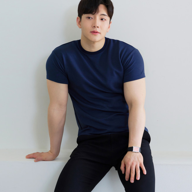 핵쿨남 남성용 쫀득 머슬핏 반팔 티셔츠