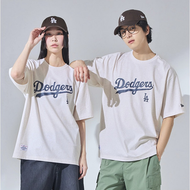 뉴에라 남녀공용 MLB 스크립트 로고 로스엔젤레스 다저스 오버핏 반팔 티셔츠 1517077