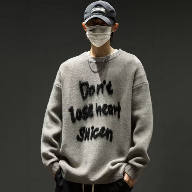 제이티엘 남성용 루즈하트 레터링 박시 긴팔 니트