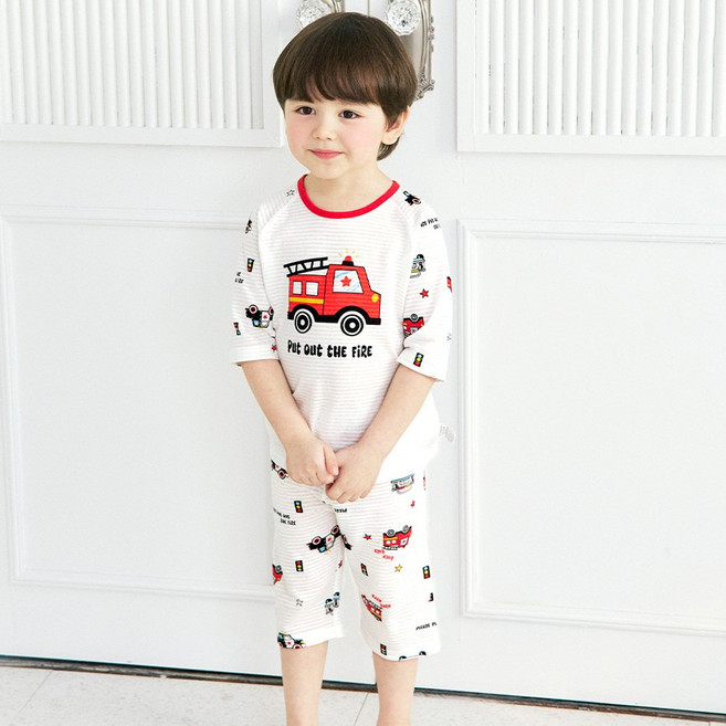 Maykids 男童款星星消防車七分袖變色居家服上衣褲子套組