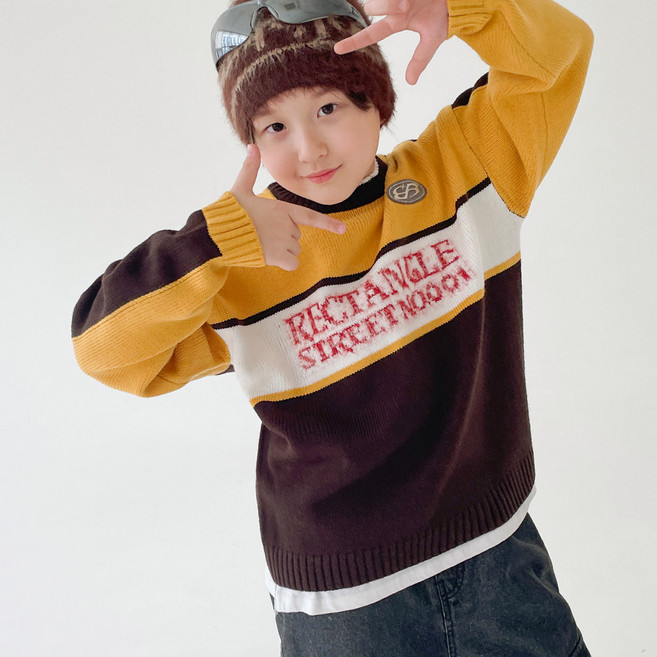 BerryCloset 青少年世界街頭寬鬆版針織衫