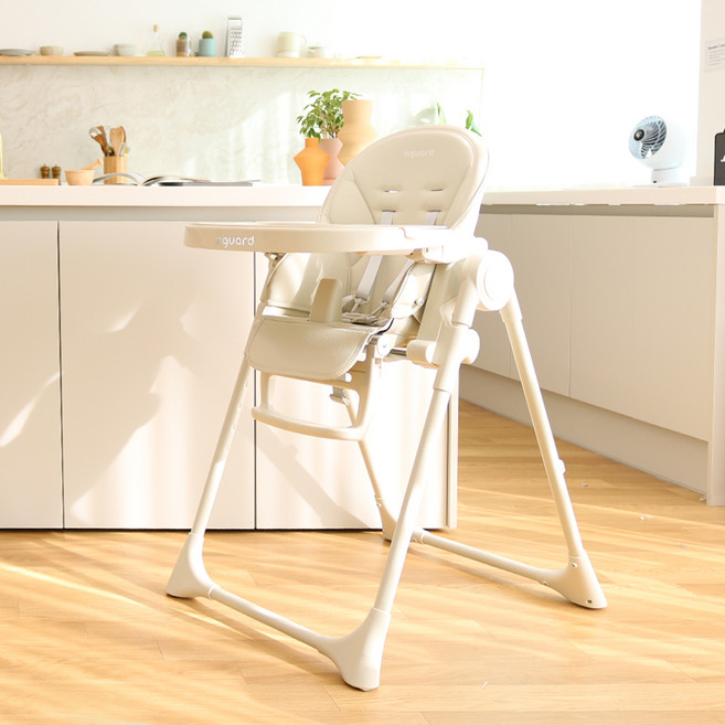 아가드 토스비 영유아 하이체어 버튼형, 크림화이트