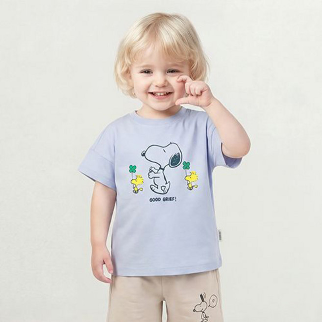 밀크마일 피너츠 스누피 럭키데이 티셔츠