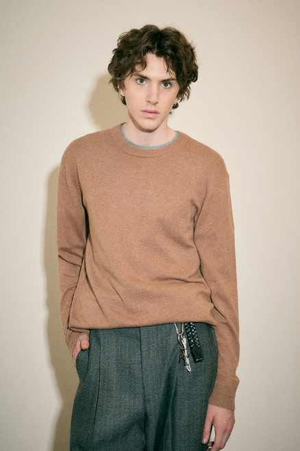 파렌하이트 캐시미어 혼방 라운드 무지 롱 슬리브 니트 FFUCX8801