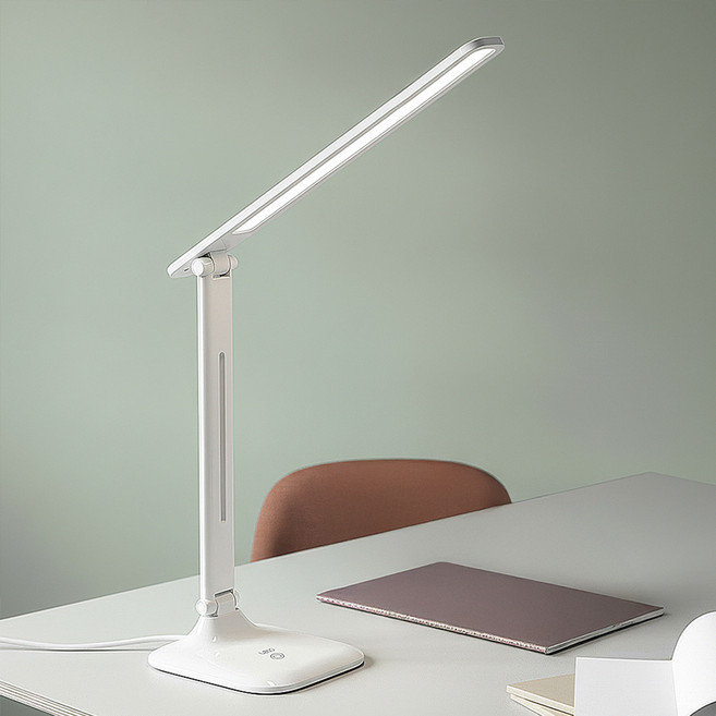 레토 LED 책상 스탠드 조명 LLU-S18, 화이트