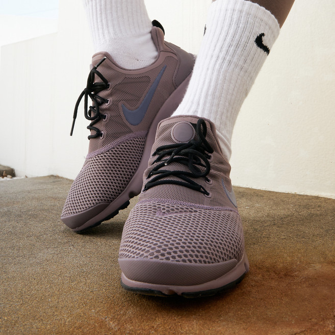 나이키 프레스토 플라이 WMNS 스니커즈