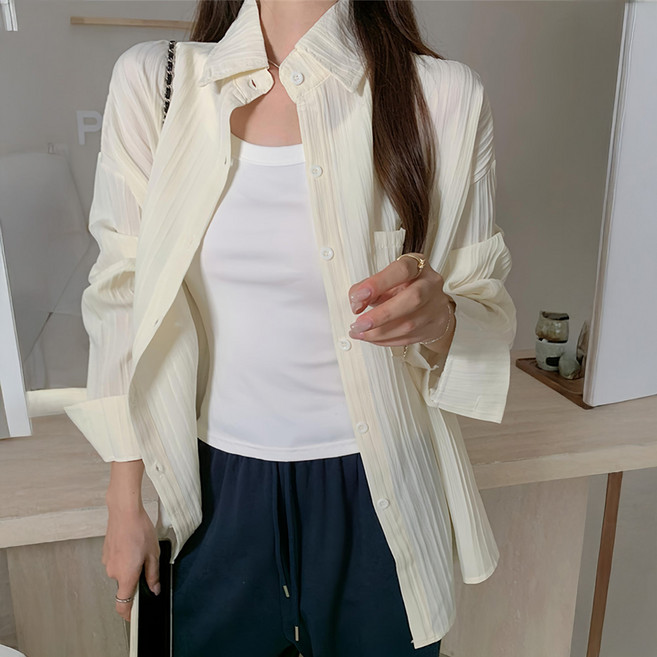 女款 肌理感寬鬆透氣防曬襯衫