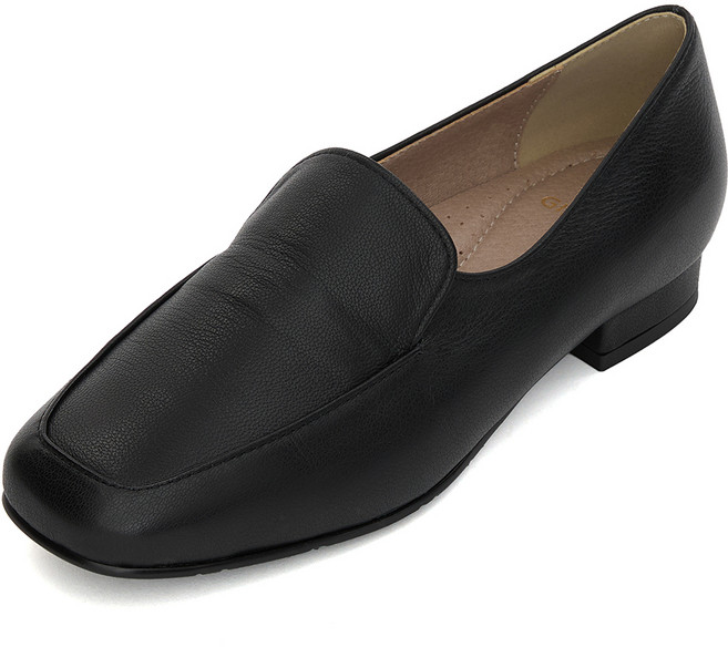 GISSE 女款 J-shoe Nuru 羔羊皮方頭樂福鞋 2cm