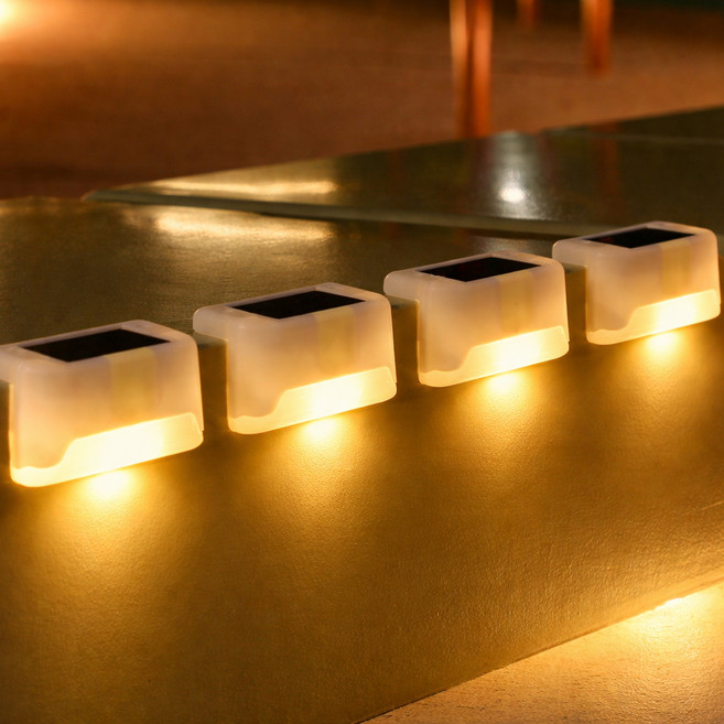 루아즈 밝은 태양광 LED 계단 조명 야외정원등 흰색 4p, 흰색 + 전구색