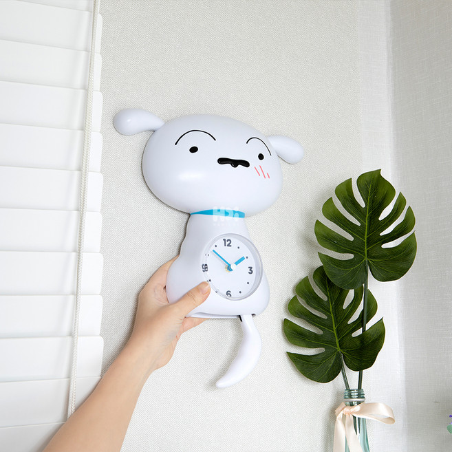 레토 짱구 흰둥이 무소음 캐릭터 인테리어 벽시계, 화이트