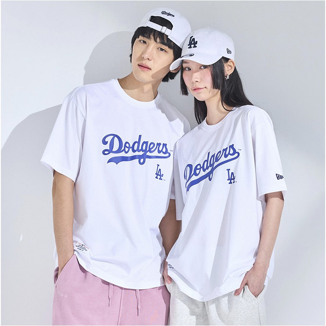 뉴에라 남녀공용 MLB 스크립트 로고 로스엔젤레스 다저스 오버핏 반팔 티셔츠 1517077