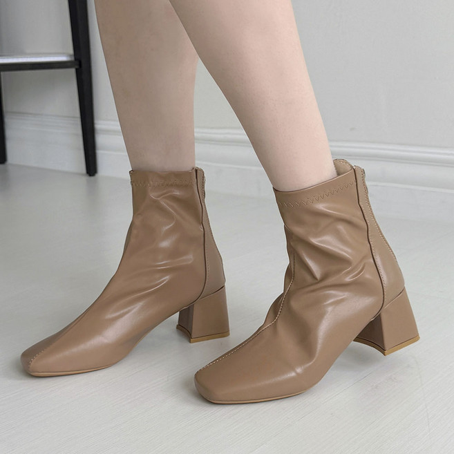 어바웃슈 여성용 스퀘어 토 앵클부츠 TSP1136