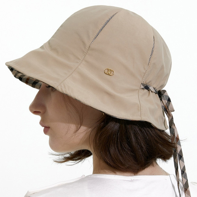 DAKS 女款開衩設計格紋綁帶漁夫帽