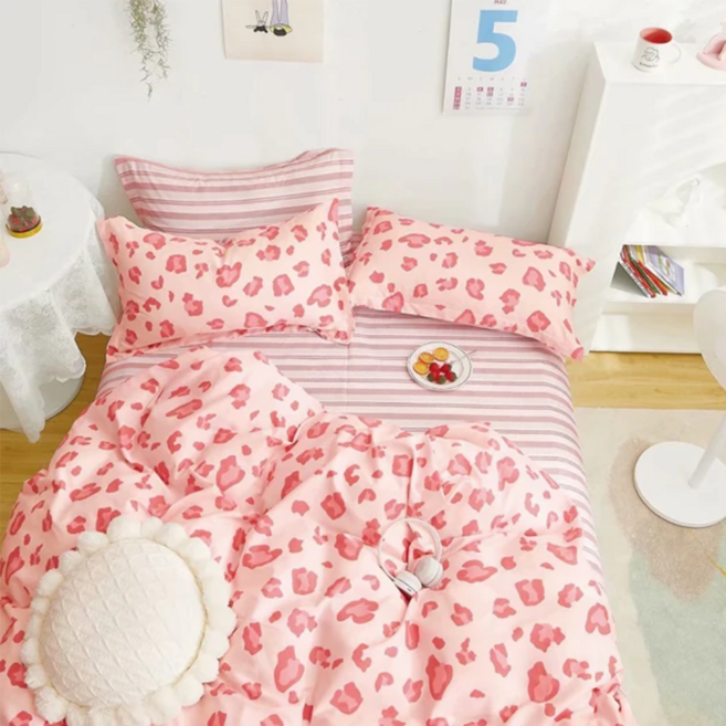 LoveCity 寢城之戀 200織100%純棉 床包枕套組 雙人5尺床包(186 x 150cm) + 枕套(75 x 45cm) x 2