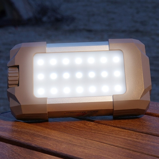 스위스마운틴 충전 캠핑 랜턴 5400mAh, 탄, 1개